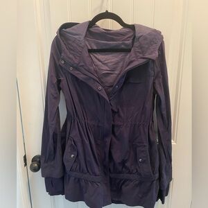 Lululemon lined Women's Purple Hooded Jacket
Size 6